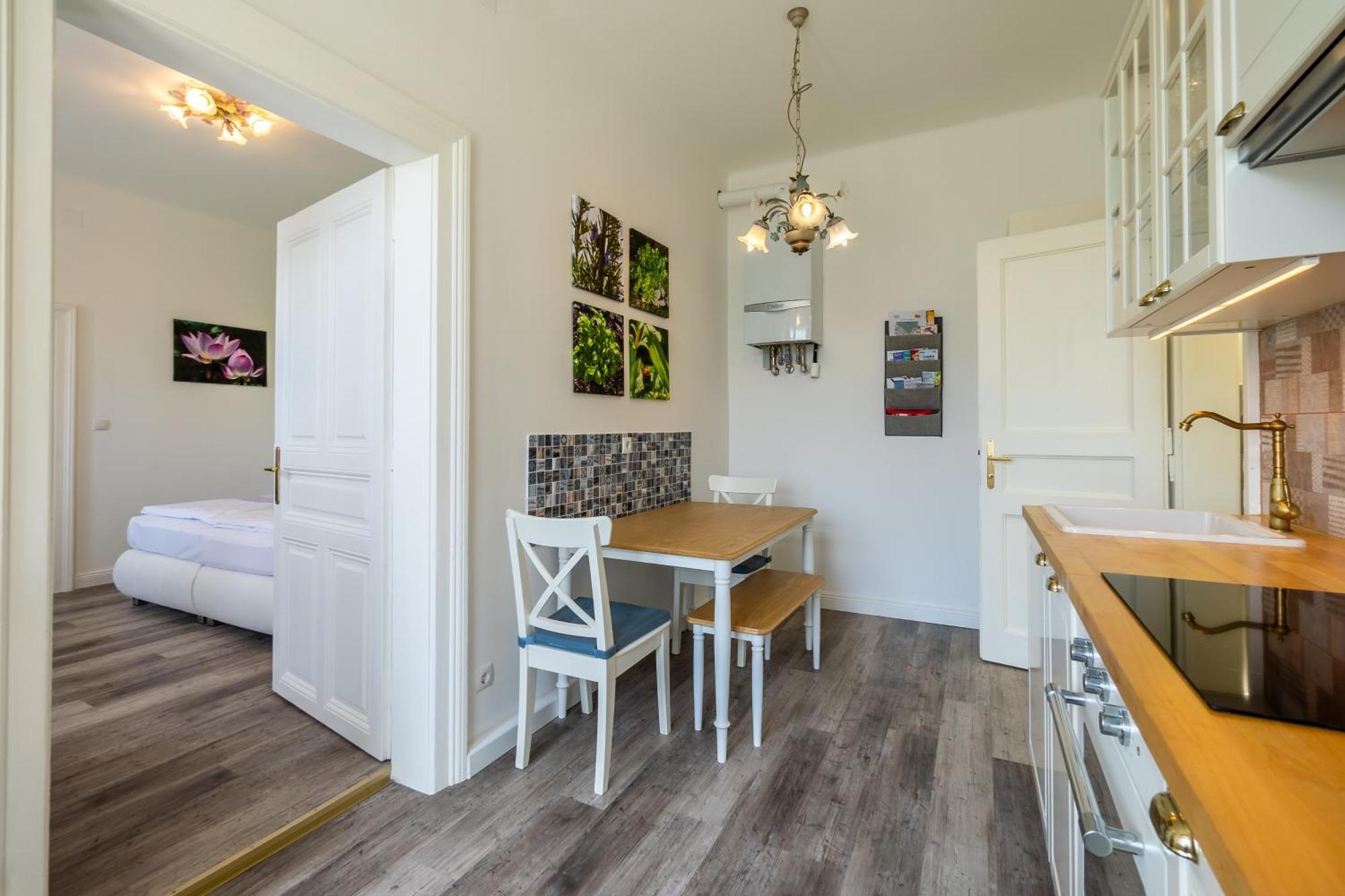 Albizia-Apartments Baden Exterior photo